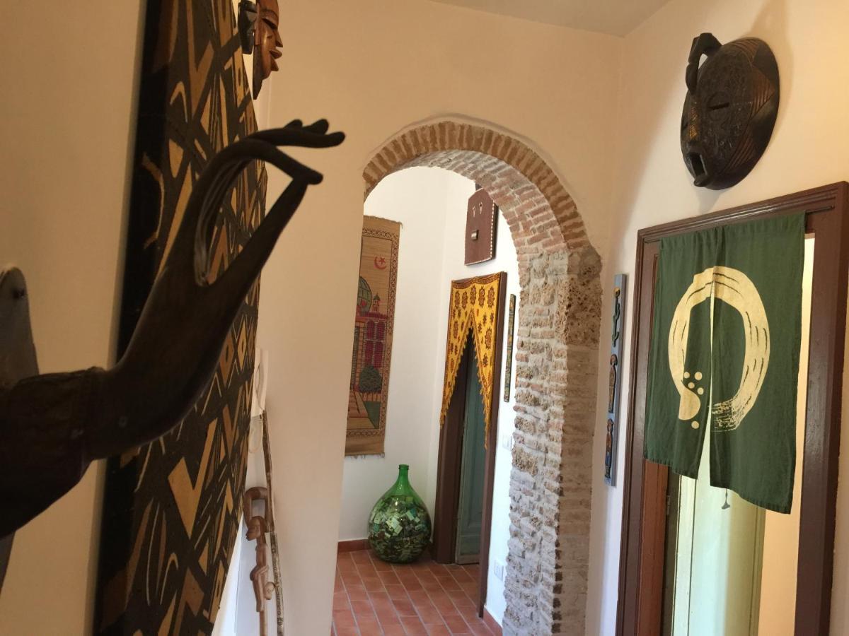 Stanza Privata In Attico Con Terrazza - Lakeholiday It Castel di Tora Dış mekan fotoğraf
