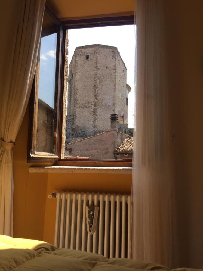 Stanza Privata In Attico Con Terrazza - Lakeholiday It Castel di Tora Dış mekan fotoğraf
